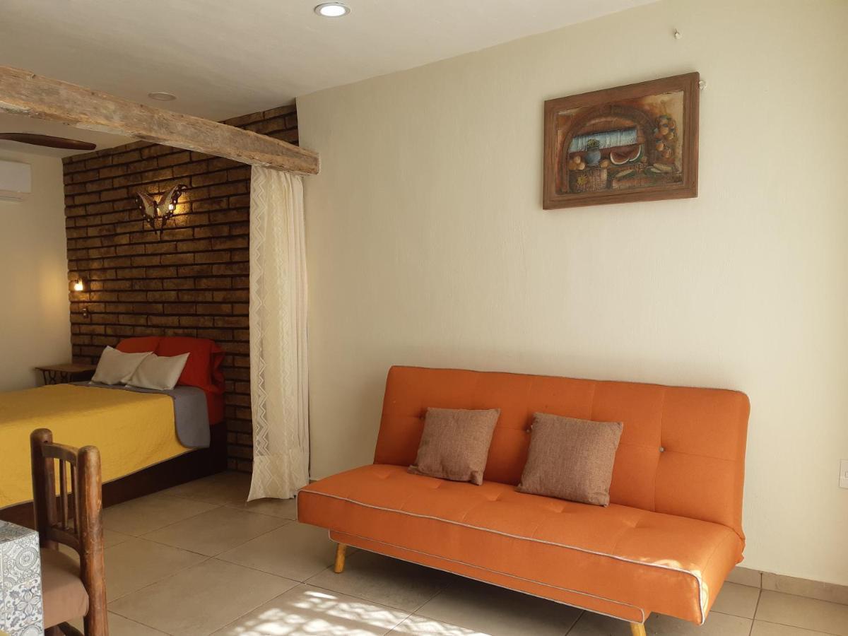Aguacate Suites Mazatlán Extérieur photo
